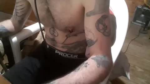 Yuumi online show from December 2, 2025, 6:41 am