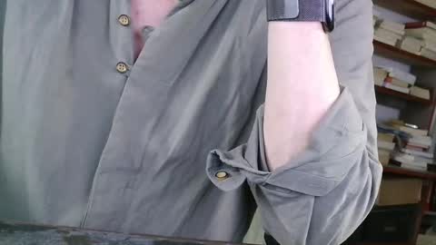 yvanbonar181018 online show from September 11, 2025, 7:19 am