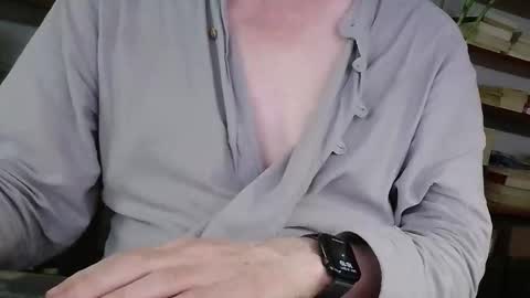 yvanbonar181018 online show from September 20, 2025, 2:18 pm