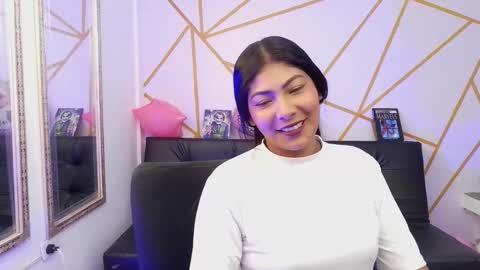 yvanna__smith online show from February 2, 2026, 4:55 am