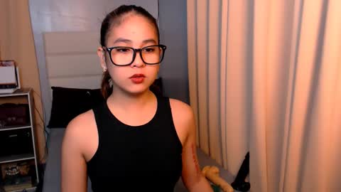 Snapshot of yvannasilva18 chatting on February 28, 2025, 5:04 am jai online show from February 28, 2025, 5:04 am