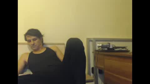 Snapshot of yvesstorm5 chatting on January 26, 2025, 6:37 pm yvesstorm5 online show from January 26, 2025, 6:37 pm