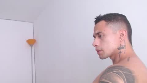 Snapshot of zac_colleng07 chatting on February 18, 2025, 8:36 pm Zac Colleng online show from February 18, 2025, 8:36 pm