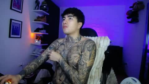 zac_muller1 online show from May 19, 2026, 4:19 am