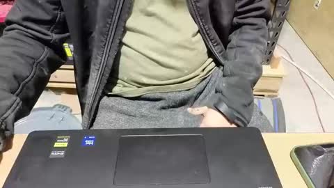 Snapshot of zachf420 chatting on November 3, 2025, 12:39 pm zachf420 online show from November 3, 2025, 12:39 pm