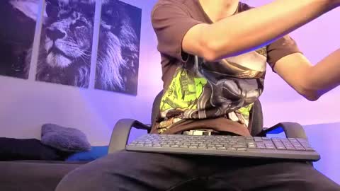 zack_isback online show from April 24, 2026, 7:49 pm