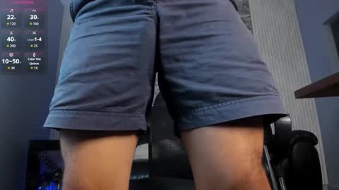 zack_joness10 online show from January 9, 2026, 3:53 am