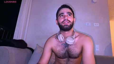 zack_sullivan22 online show from May 15, 2026, 10:50 pm