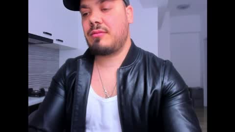 Snapshot of zackconnorsx chatting on April 28, 2026, 9:31 pm Zack online show from April 28, 2026, 9:31 pm