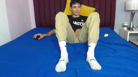 Snapshot of zacktk7 chatting on January 13, 2025, 10:56 pm zack online show from January 13, 2025, 10:56 pm