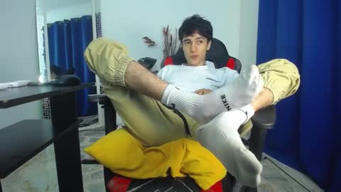 Snapshot of zacktk7 chatting on January 31, 2025, 12:06 am zack online show from January 31, 2025, 12:06 am