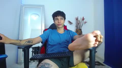 Snapshot of zacktk7 chatting on February 6, 2025, 11:15 pm zack online show from February 6, 2025, 11:15 pm