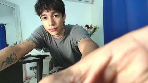 Snapshot of zacktk7 chatting on February 12, 2025, 11:30 pm zack online show from February 12, 2025, 11:30 pm