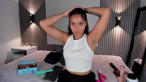 zafira online show from May 30, 2026, 3:58 am