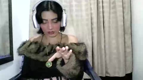 Zafiro online show from April 16, 2026, 12:55 am