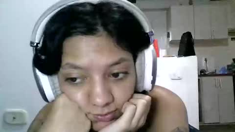 Zafiro online show from May 14, 2026, 7:42 pm