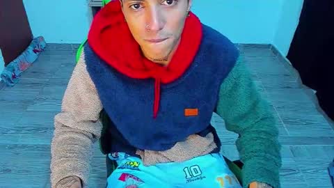 Snapshot of zafirocum chatting on March 7, 2026, 12:02 pm BiG Zafiro online show from March 7, 2026, 12:02 pm