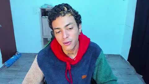 Snapshot of zafirocum chatting on March 12, 2026, 10:43 am BiG Zafiro online show from March 12, 2026, 10:43 am