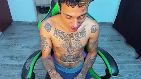 Snapshot of zafirocum chatting on March 15, 2026, 12:11 pm BiG Zafiro online show from March 15, 2026, 12:11 pm