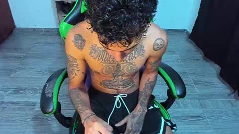 Snapshot of zafirocum chatting on March 17, 2026, 12:52 pm BiG Zafiro online show from March 17, 2026, 12:52 pm