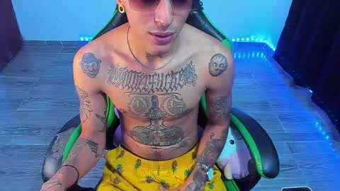 BiG Zafiro online show from May 16, 2026, 12:15 pm