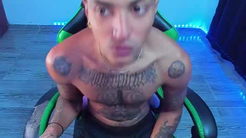BiG Zafiro online show from May 24, 2026, 11:37 am