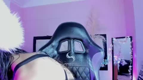 zahara___1 online show from June 21, 2026, 4:15 am