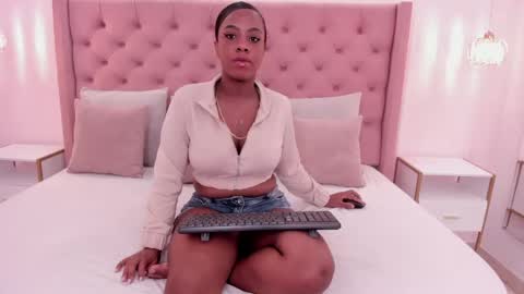 Snapshot of zahara_jones chatting on April 14, 2026, 11:27 am zahara_jones online show from April 14, 2026, 11:27 am
