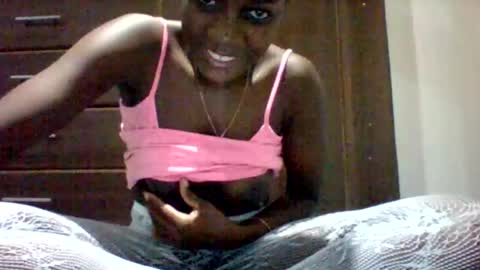 zainxxxx online show from May 16, 2026, 10:41 pm