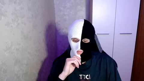 Snapshot of zaki_xx chatting on February 23, 2026, 3:42 pm zaki online show from February 23, 2026, 3:42 pm