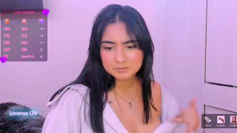 zakura_ania online show from May 15, 2026, 9:33 pm