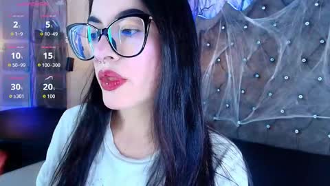 Snapshot of zami_escobar_of chatting on October 21, 2025, 7:03 pm   online show from October 21, 2025, 7:03 pm