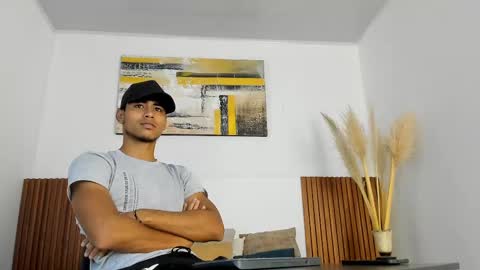 Zander online show from September 17, 2025, 1:02 pm