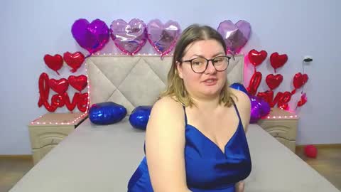 zannadreil online show from February 23, 2025, 5:45 am