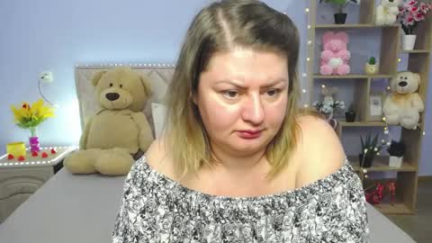 zannadreil online show from March 11, 2025, 10:31 pm