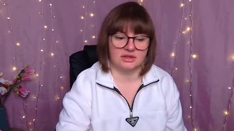 zannadreil online show from March 2, 2026, 7:10 pm