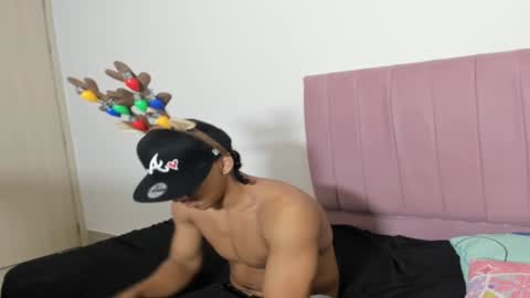 Snapshot of zanxley_ chatting on December 9, 2024, 7:39 am zanxley_ online show from December 9, 2024, 7:39 am