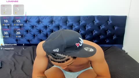 Snapshot of zanxley_ chatting on February 7, 2025, 7:17 pm zanxley_ online show from February 7, 2025, 7:17 pm