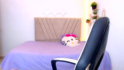 Snapshot of zara_cute18 chatting on June 30, 2026, 12:06 pm Zara online show from June 30, 2026, 12:06 pm