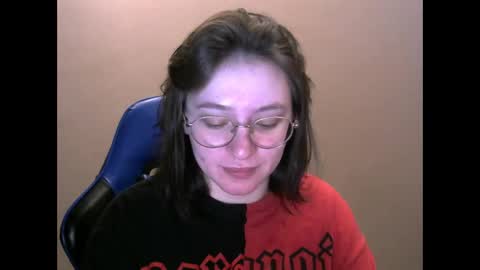 chaturcum online show from February 18, 2025, 2:49 am