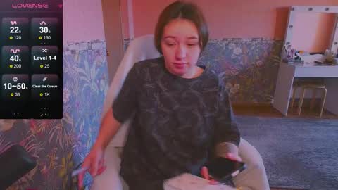 Snapshot of zara_golden chatting on September 29, 2025, 2:27 am chaturcum online show from September 29, 2025, 2:27 am