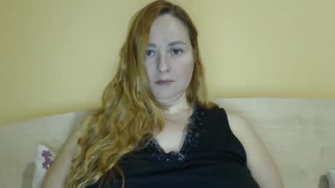 Snapshot of zara_red chatting on October 24, 2025, 8:55 am Kate. if im not here im here foxy red333 online show from October 24, 2025, 8:55 am