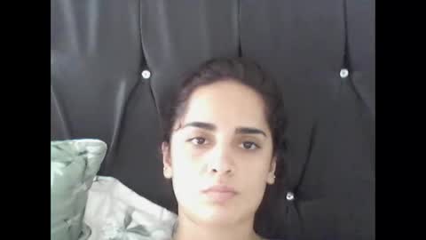 zaraa_lopez online show from November 17, 2025, 1:39 pm