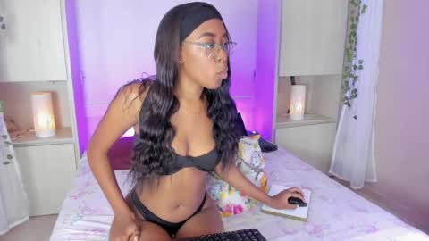 SARA  online show from May 4, 2026, 8:16 pm