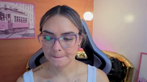 Snapshot of zarcasutra_t chatting on April 28, 2026, 12:43 pm Isabella online show from April 28, 2026, 12:43 pm