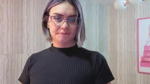 Snapshot of zarcasutra_t chatting on May 9, 2026, 12:32 pm Isabella online show from May 9, 2026, 12:32 pm