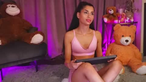 Snapshot of zariaavera chatting on May 16, 2026, 1:13 am zariaavera online show from May 16, 2026, 1:13 am