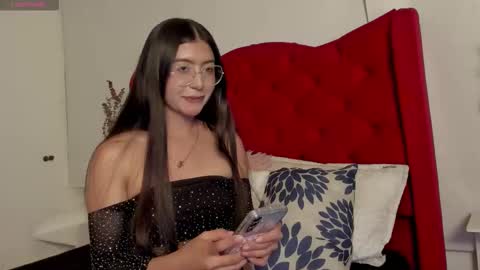 Snapshot of zariival chatting on November 7, 2025, 10:54 pm zariival online show from November 7, 2025, 10:54 pm