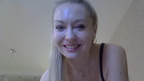 Zarina Swift online show from February 18, 2026, 4:52 am