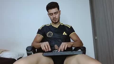 zark_wolf online show from July 3, 2026, 8:48 pm
